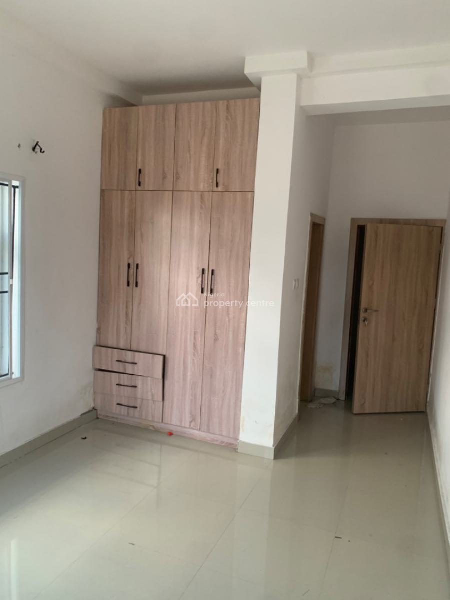 Luxury Beautiful 3 Bedroom Flat with a Self Contain Bq, Abraham Adesanya, Ajah, Lagos, House for Rent