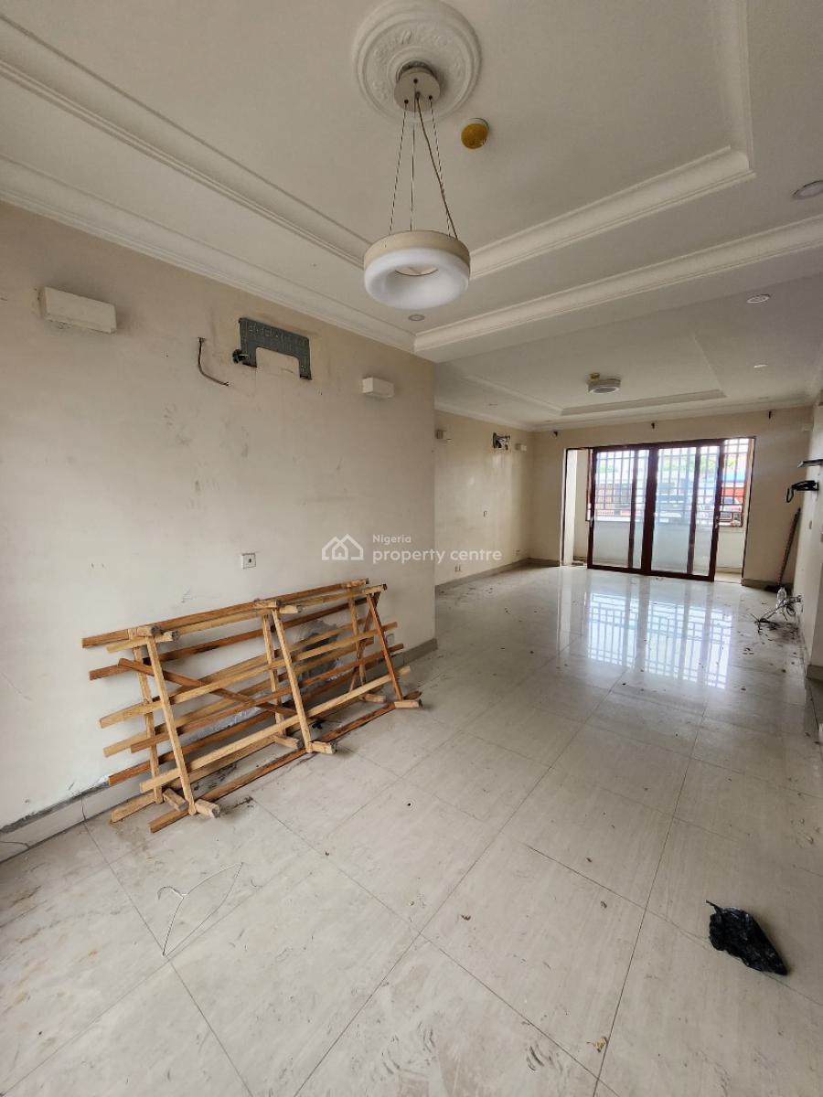 Spaciously Built 3-bedroom Apartment with Bq, Lekki County, Ikota, Lekki, Lagos, Flat / Apartment for Rent