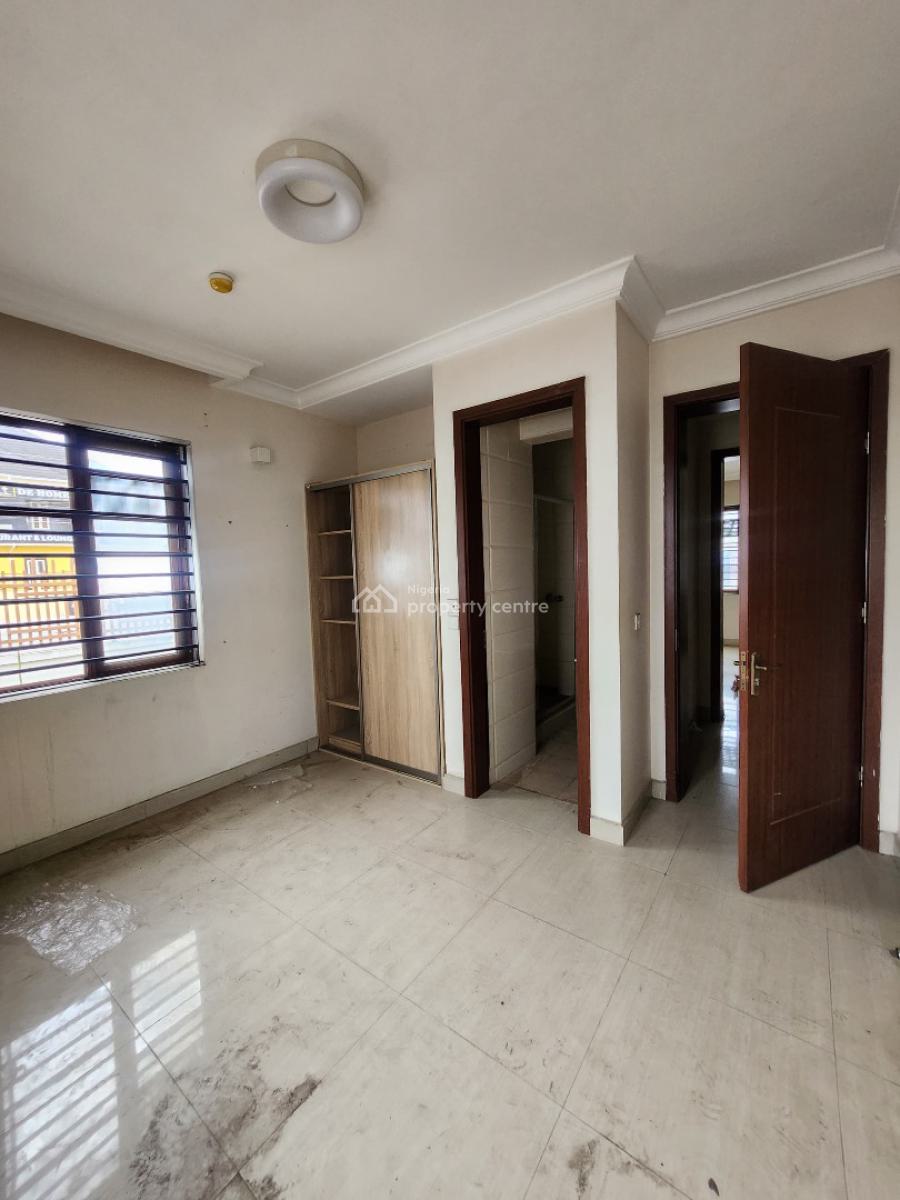Spaciously Built 3-bedroom Apartment with Bq, Lekki County, Ikota, Lekki, Lagos, Flat / Apartment for Rent