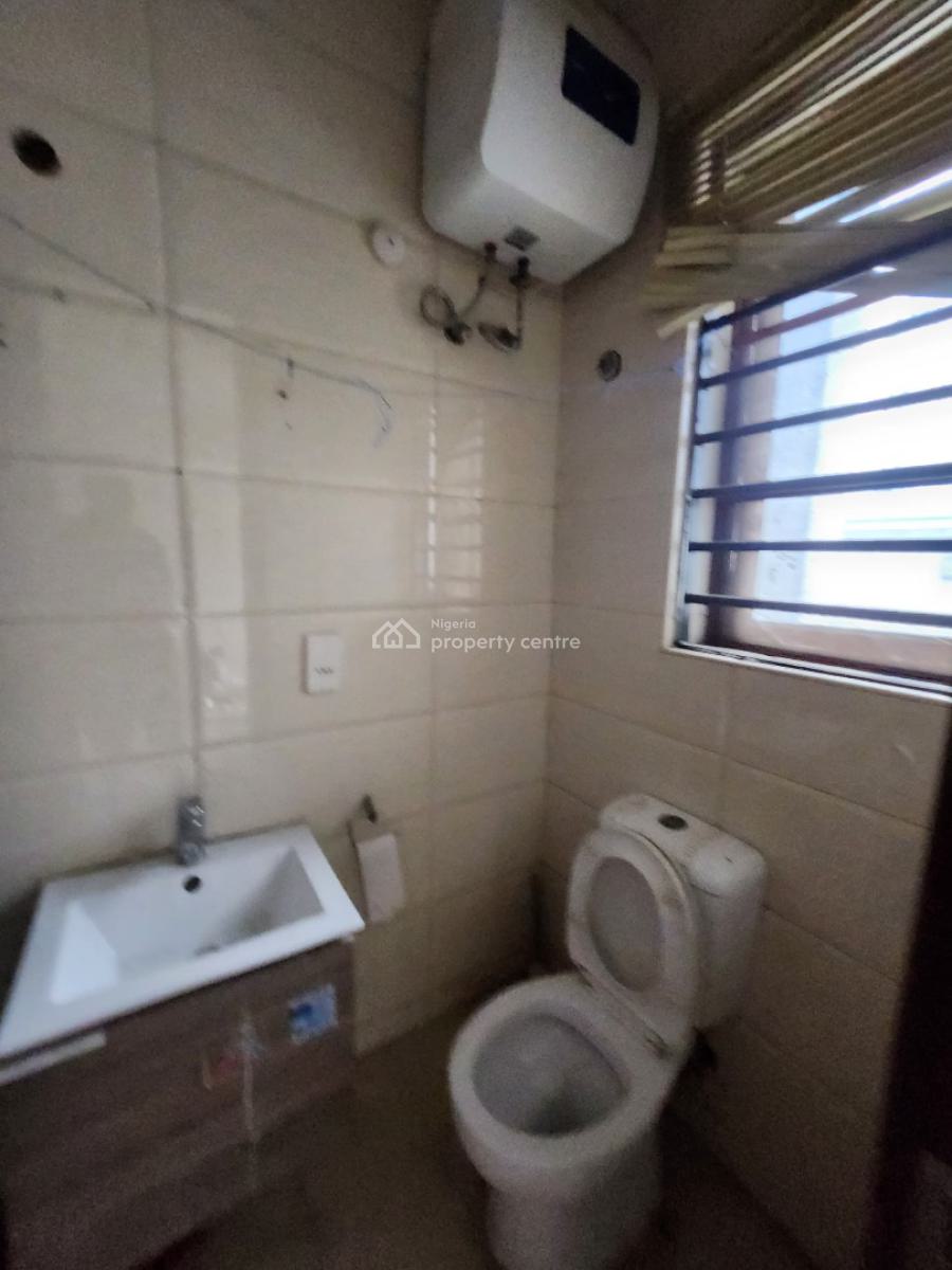 Spaciously Built 3-bedroom Apartment with Bq, Lekki County, Ikota, Lekki, Lagos, Flat / Apartment for Rent