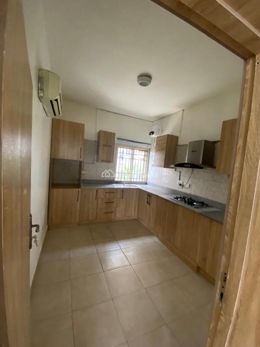 Renovated 3 Bedrooms Flat, Victoria Island Extension, Victoria Island (vi), Lagos, Flat / Apartment for Rent