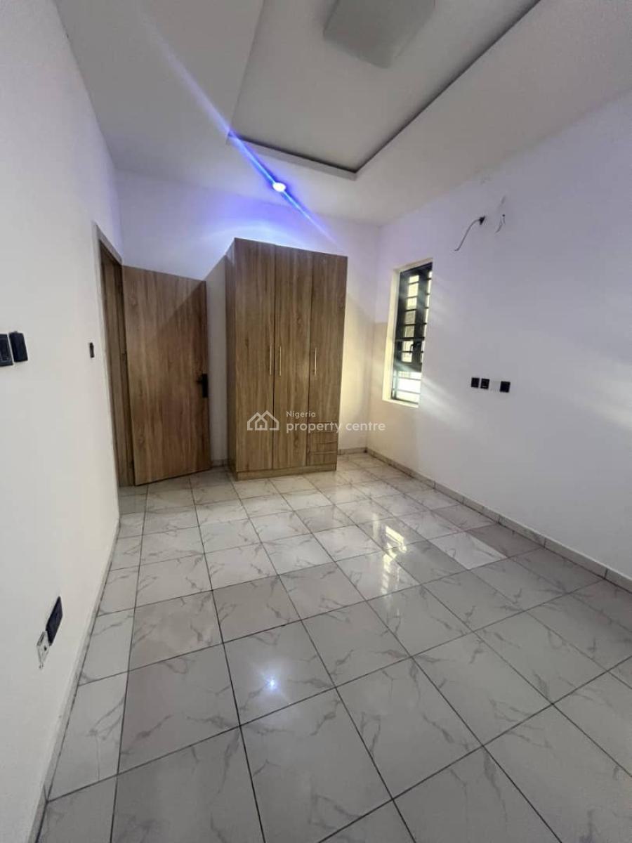 Fully Service 4 Bedroom Semi Detached with Bq  Fitted Kitchen, Osapa, Lekki, Lagos, Semi-detached Duplex for Rent