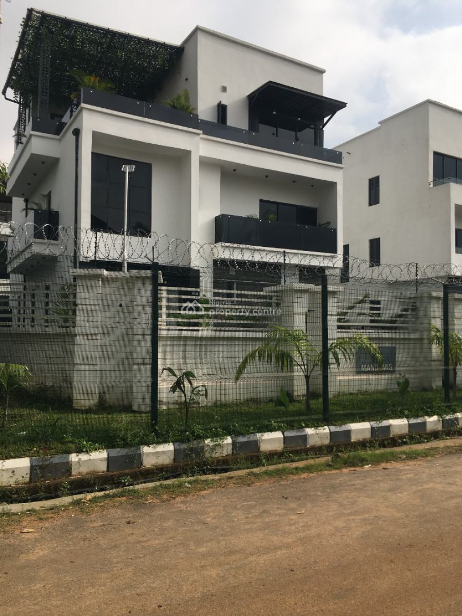 Luxury 6 Bedrooms Fully Detached / Stand Alone Duplex with Bq, Iyaganku Gra, By Jagz Hotel, Opposite Rotary Club, Iyaganku, Ibadan, Oyo, Detached Duplex for Sale