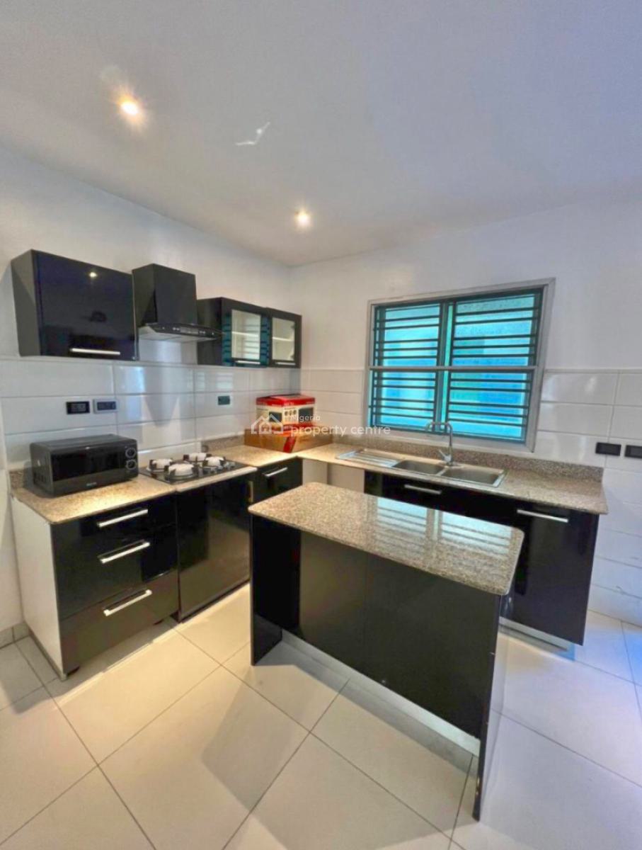 Stylish 2 Bedroom Apartment in a Quiet Corner, Off Nike Art Gallery Road, Lekki Phase 1, Lekki, Lagos, Flat / Apartment for Rent