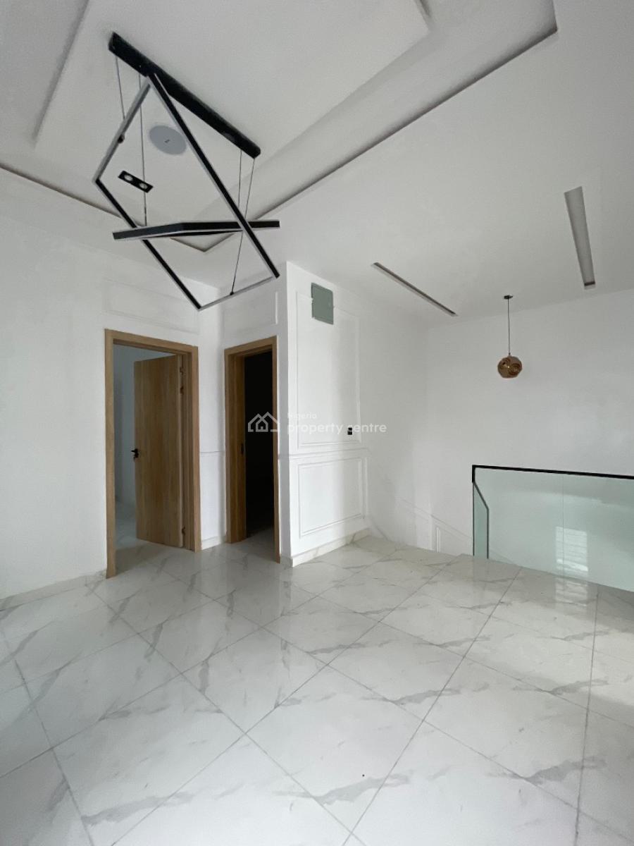 Beautiful 4 Bedroom Detached Duplex with Bq, and in a Secured Estate., Lekki, Lekki, Lagos, Semi-detached Duplex for Sale