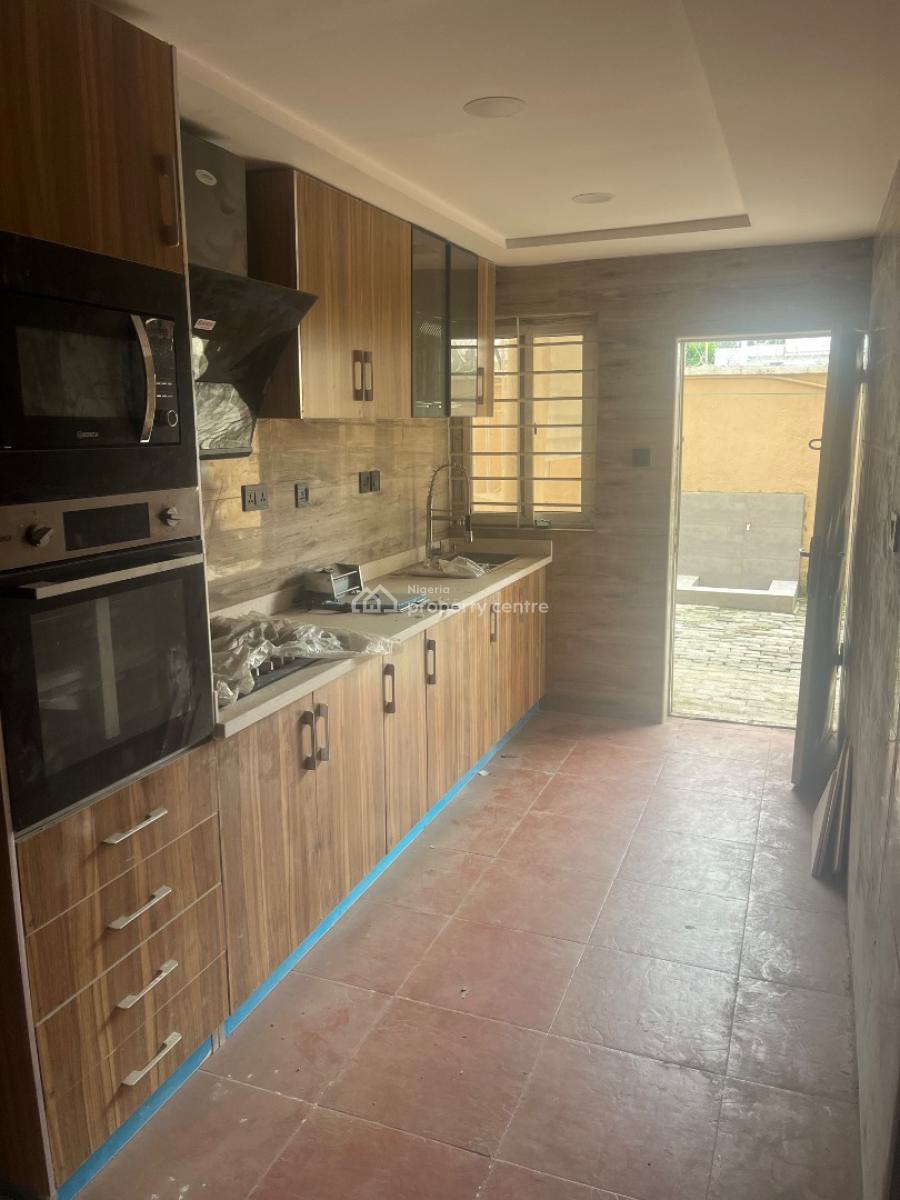 3 Bedrooms Flat Comes with Ac, Microwave, Gas Cooker and Washing Machine, Lekki Phase 1, Lekki, Lagos, Flat / Apartment for Rent