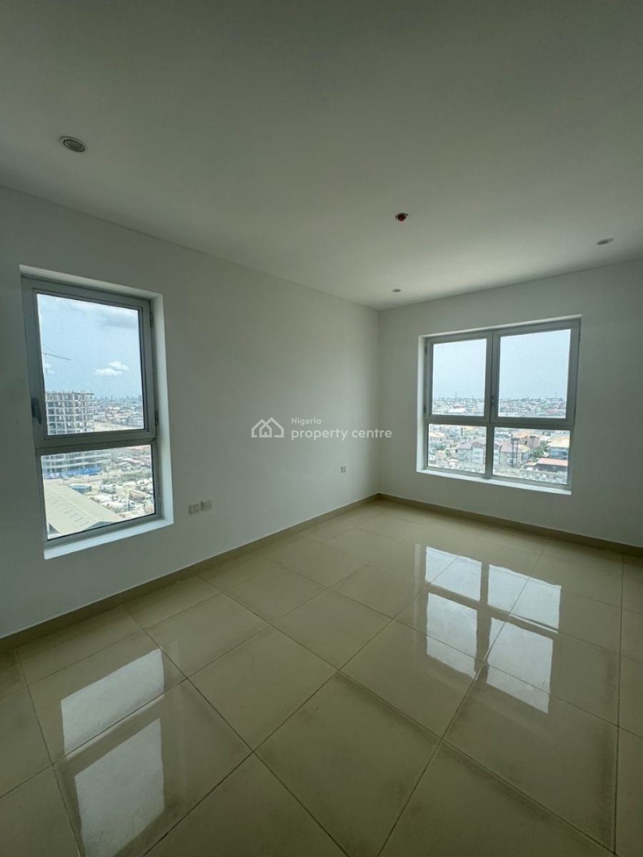 Lovely Serviced Two Bedroom Apartment with Bq, Lekki Right Hand Side, Lekki Phase 1, Lekki, Lagos, Flat / Apartment for Rent