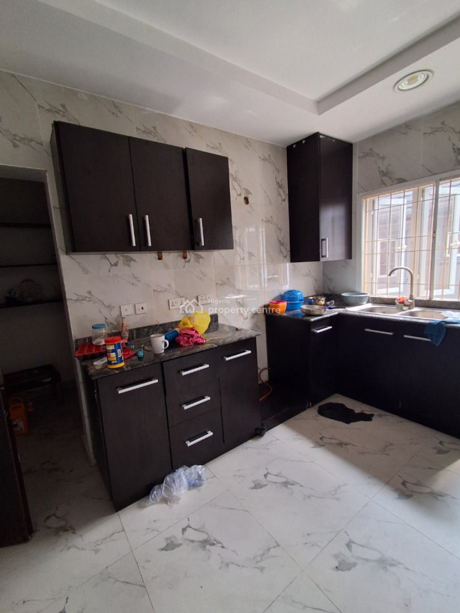 Three Bedroom Upstairs, Badore, Ajah, Lagos, House for Rent