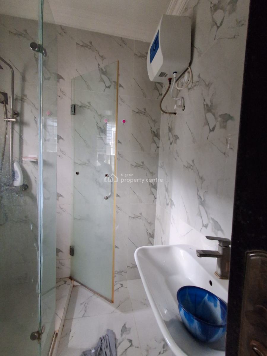 Three Bedroom Upstairs, Badore, Ajah, Lagos, House for Rent