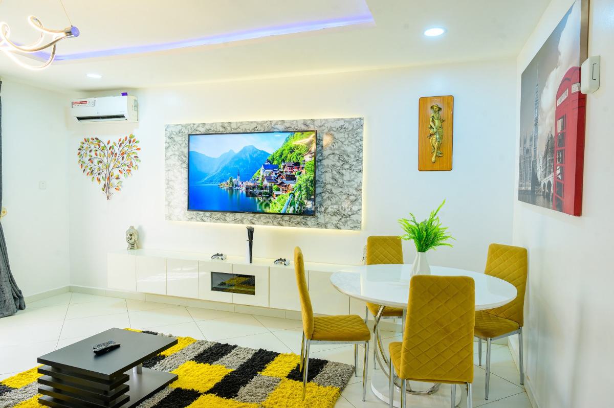 Brains & Hammers Estate -- Cozy 3-bedroom Apartment, Brains and Hammers City, Life Camp, Abuja, Semi-detached Duplex Short Let