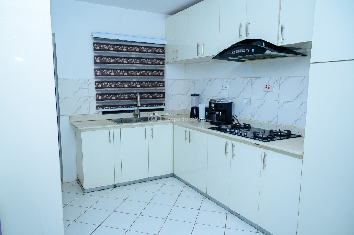 Brains & Hammers Estate -- Cozy 3-bedroom Apartment, Brains and Hammers City, Life Camp, Abuja, Semi-detached Duplex Short Let