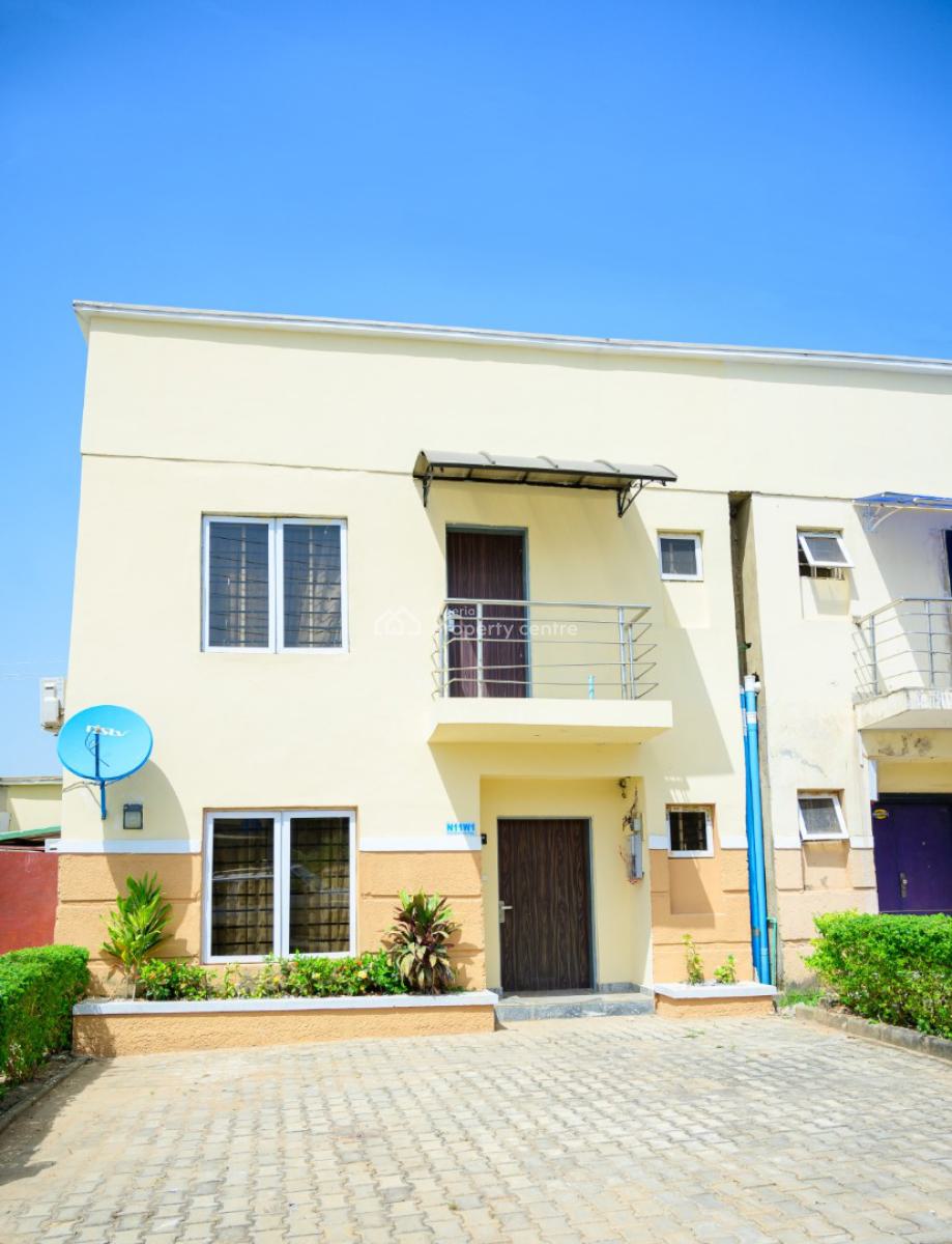 Brains & Hammers Estate -- Cozy 3-bedroom Apartment, Brains and Hammers City, Life Camp, Abuja, Semi-detached Duplex Short Let