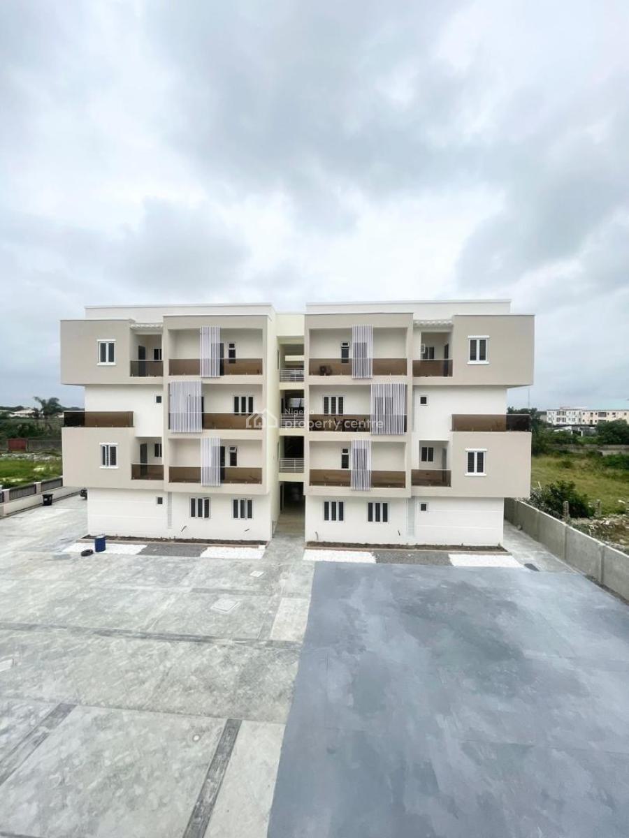2 Bedroom Maisonette, Mobil Road, Ilaje, Ajah, Lagos, House for Rent