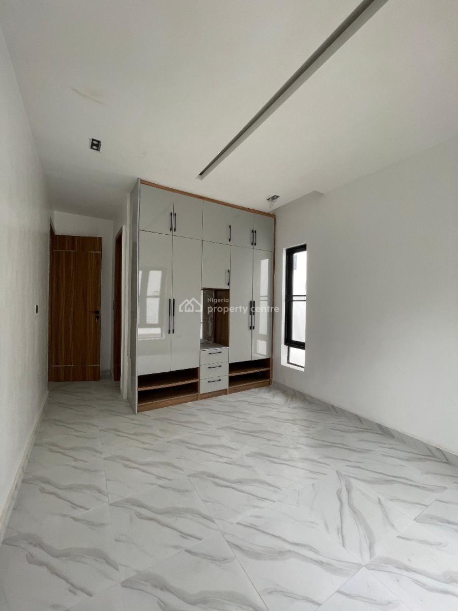Stunning 4 Bedroom Detached Duplex with Bq, and in a Secured Estate., Lekki, Lekki, Lagos, Detached Duplex for Sale