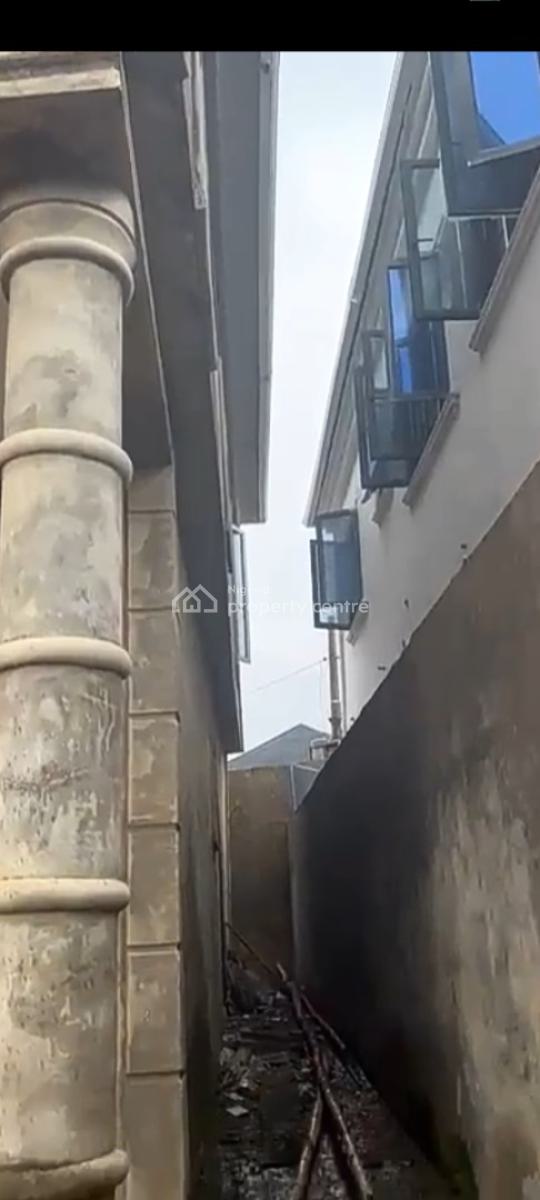 a Remkabke Built 3 Bedroom Duplex  Available. Video Available, Obawole Lagos State, Iju-ishaga, Agege, Lagos, House for Sale
