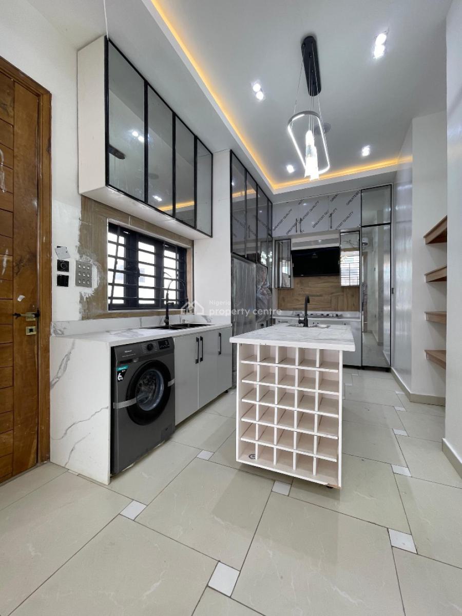 Gorgeous 4 Bedroom Detached Duplex with Bq, and in a Secured Estate., Lekki, Lekki, Lagos, Detached Duplex for Sale