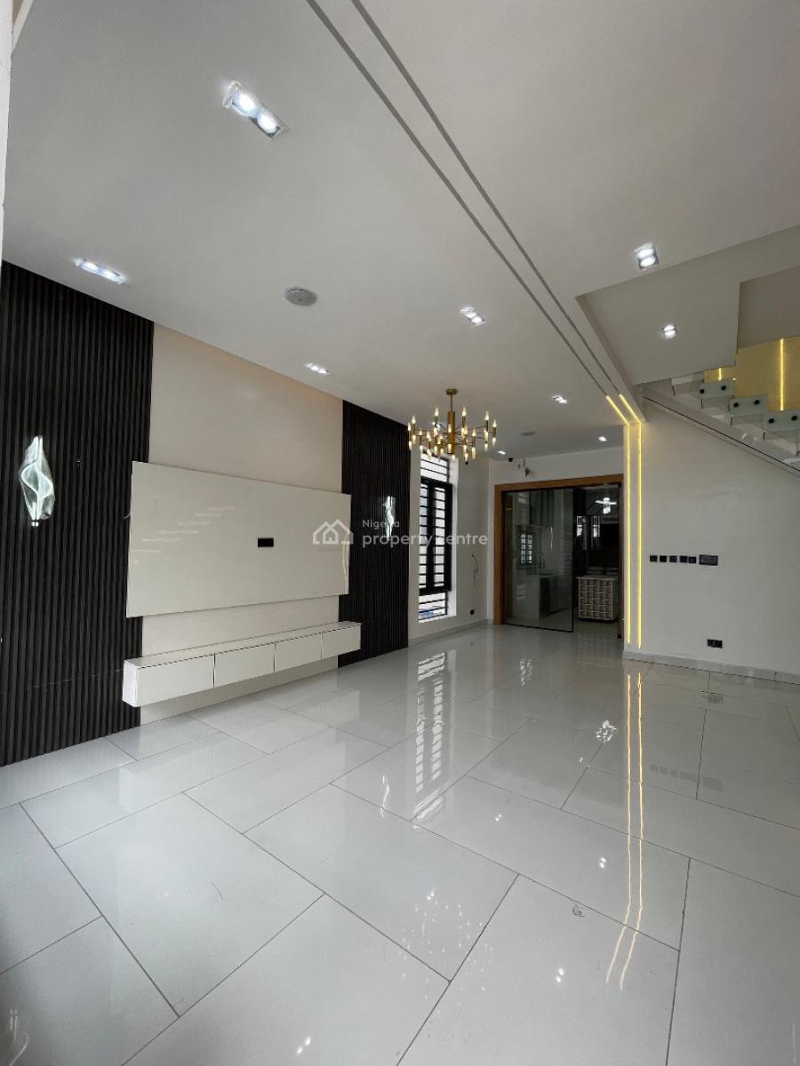 Gorgeous 4 Bedroom Detached Duplex with Bq, and in a Secured Estate., Lekki, Lekki, Lagos, Detached Duplex for Sale