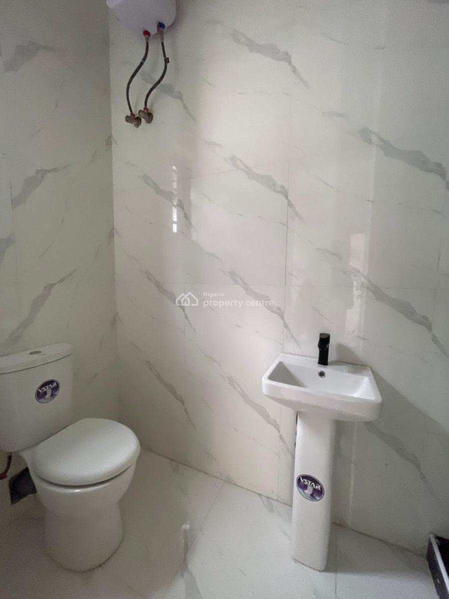 4bedrooms Semi Detached Duplex, 2nd Toll Gate, Lekki, Lekki, Lagos, Semi-detached Duplex for Sale
