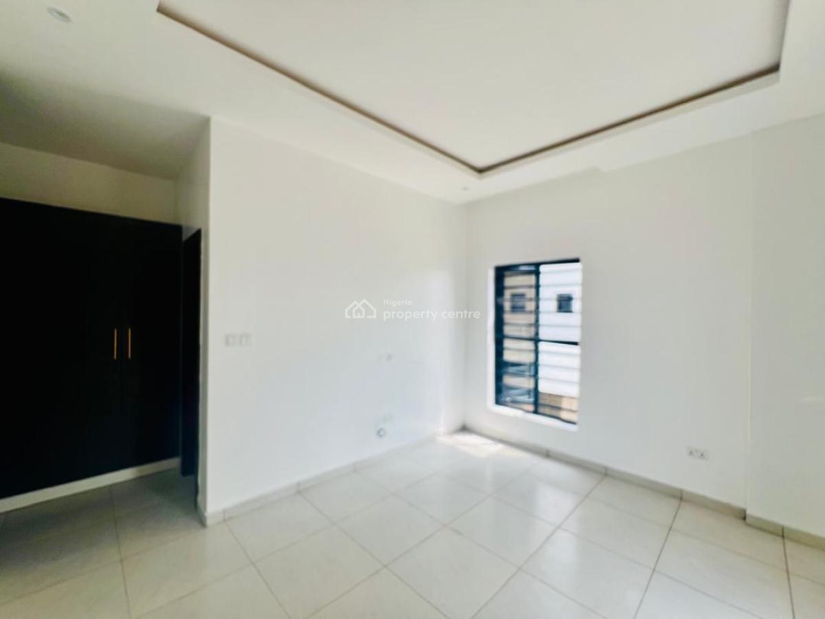 2bedroom Flat, Orchid Road, Lekki, Lagos, Flat / Apartment for Sale
