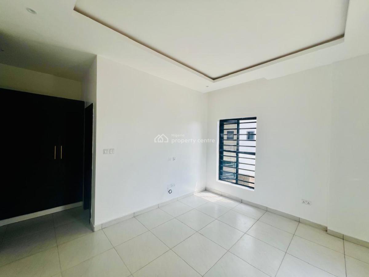 2bedroom Flat, Orchid Road, Lekki, Lagos, Flat / Apartment for Sale
