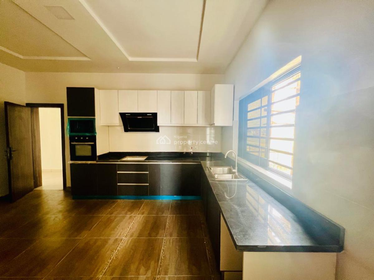 2bedroom Flat, Orchid Road, Lekki, Lagos, Flat / Apartment for Sale