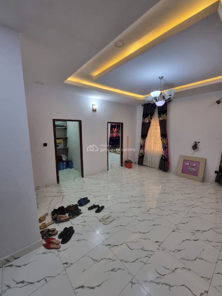 Luxury 3bedroom Duplex with 2rooms Bq, + 2 Living Room, Northern Foreshore Estate, Chevron Drive, Lekki, Lagos, Detached Duplex for Sale