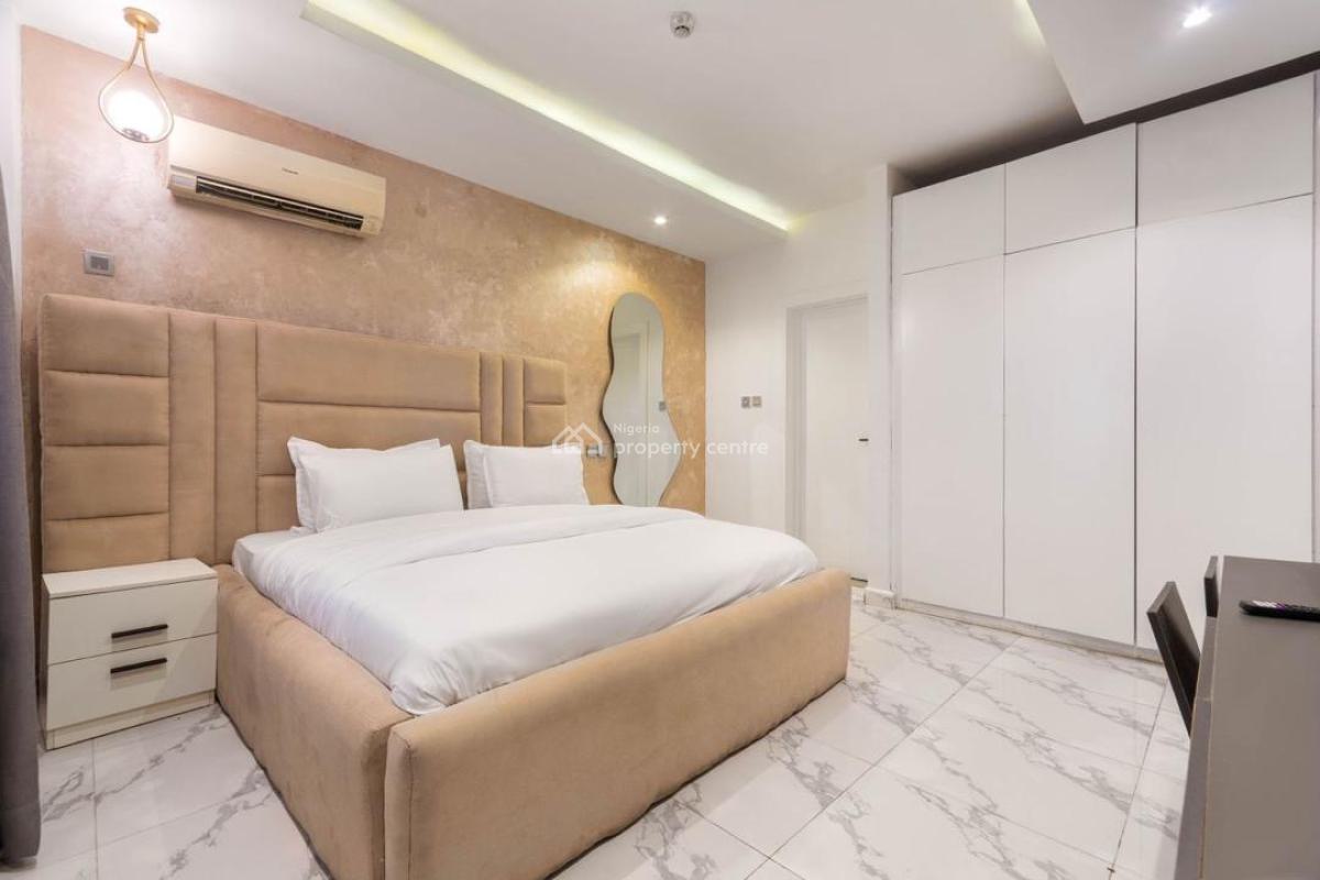 3 Bedroom Apartment with Sea View, Lekki Phase 1, Lekki, Lagos, Flat / Apartment Short Let