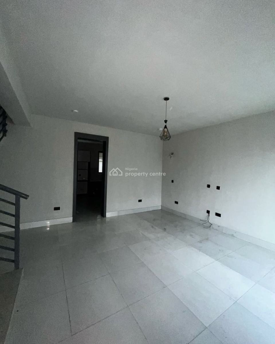 Welll Maintained 4 Bedroom Terrace Duplex with Bq, Ikate, Lekki, Lagos, Terraced Duplex for Rent