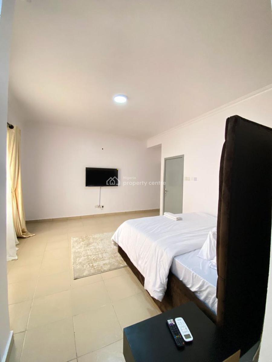 Luxury 3 Bedrooms Apartment, Cardogan Estate, Lekki, Lagos, Flat / Apartment Short Let