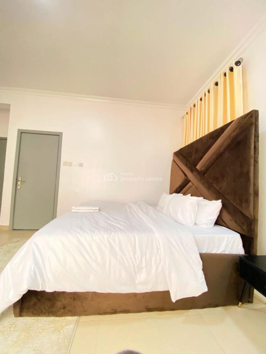 Luxury 3 Bedrooms Apartment, Cardogan Estate, Lekki, Lagos, Flat / Apartment Short Let
