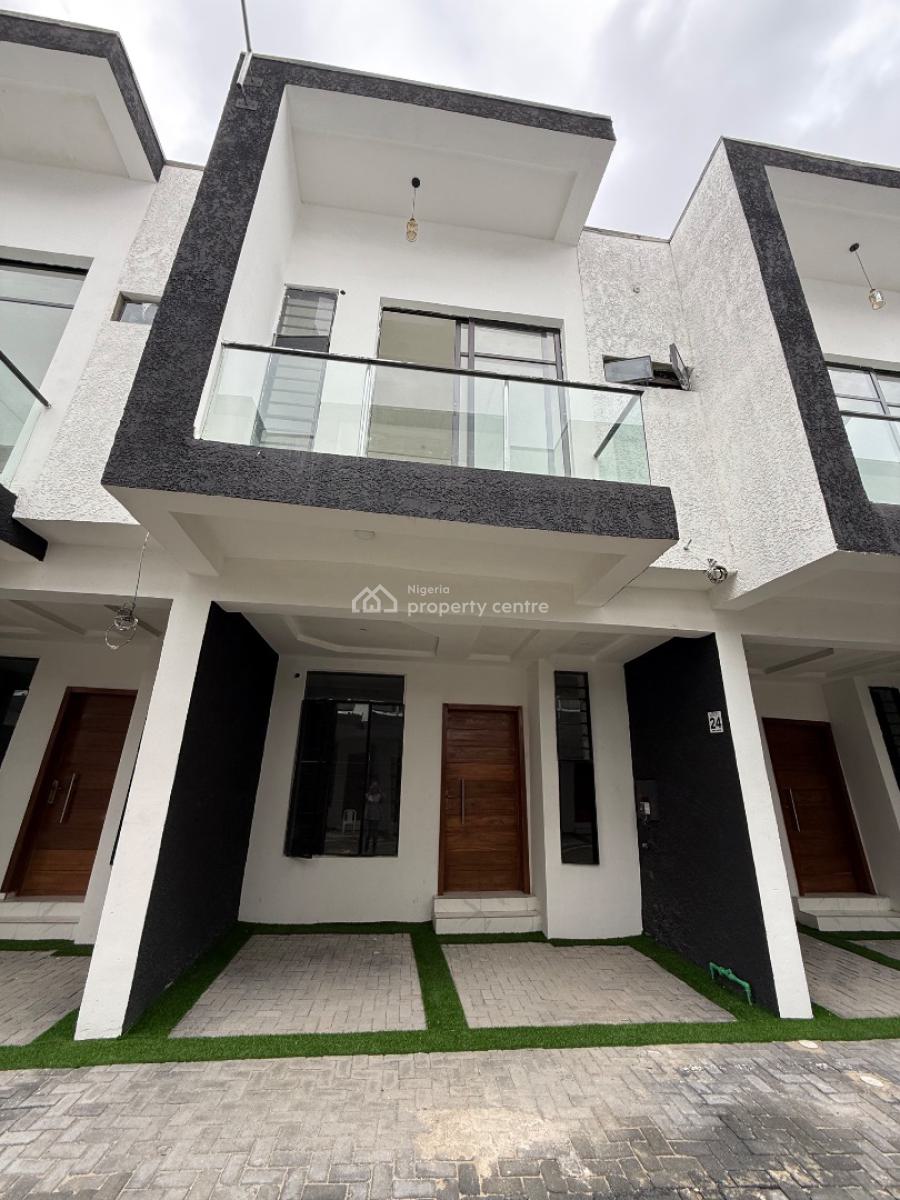 3 Bedroom Terrace Duplex for Distress, Ikota Villa Estate, Ikota, Lekki, Lagos, Terraced Duplex for Sale