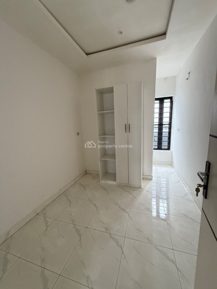 3 Bedroom Terrace Duplex for Distress, Ikota Villa Estate, Ikota, Lekki, Lagos, Terraced Duplex for Sale
