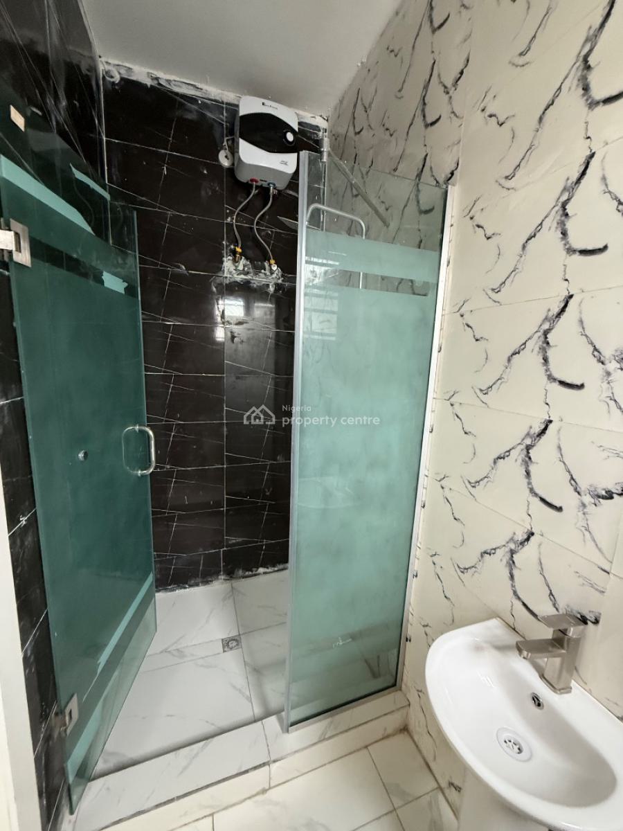 3 Bedroom Terrace Duplex for Distress, Ikota Villa Estate, Ikota, Lekki, Lagos, Terraced Duplex for Sale