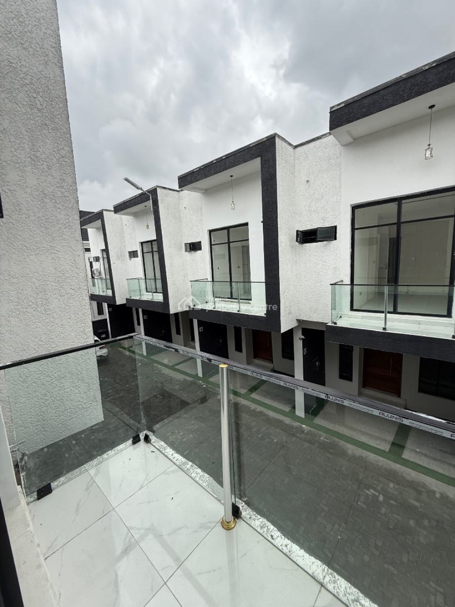 3 Bedroom Terrace Duplex for Distress, Ikota Villa Estate, Ikota, Lekki, Lagos, Terraced Duplex for Sale