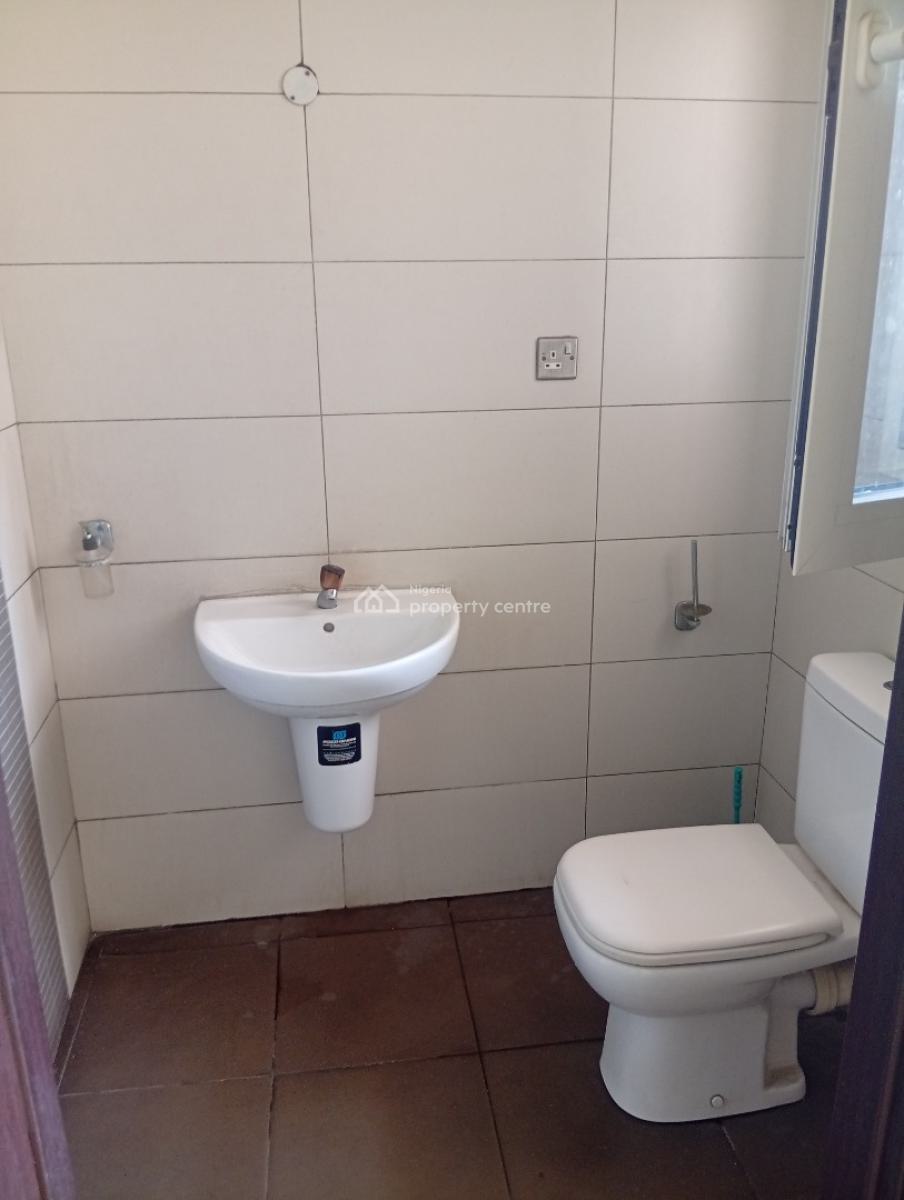 Serviced 2 Bedroom Office Flat with Elevator, Lekki Phase 1, Lekki, Lagos, Office Space for Rent