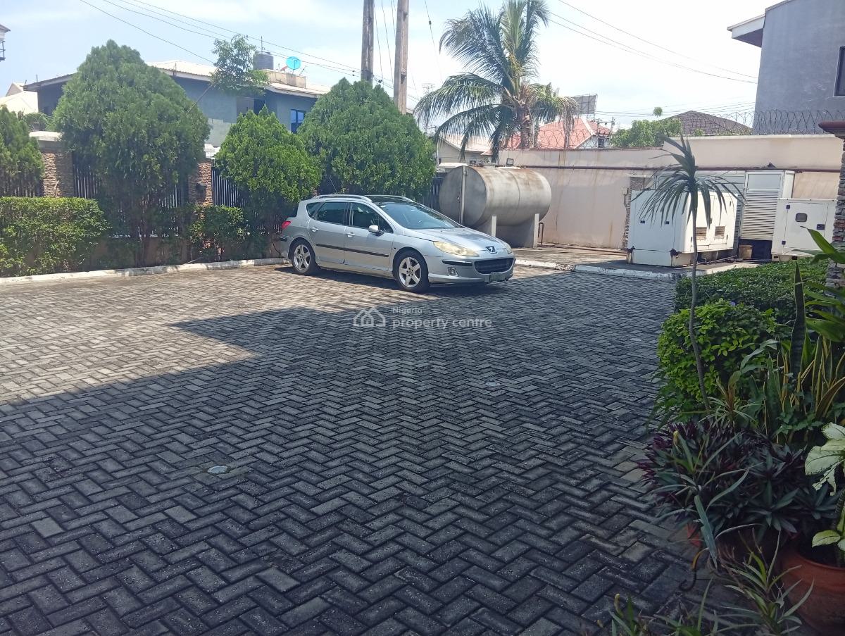 Serviced 2 Bedroom Office Flat with Elevator, Lekki Phase 1, Lekki, Lagos, Office Space for Rent