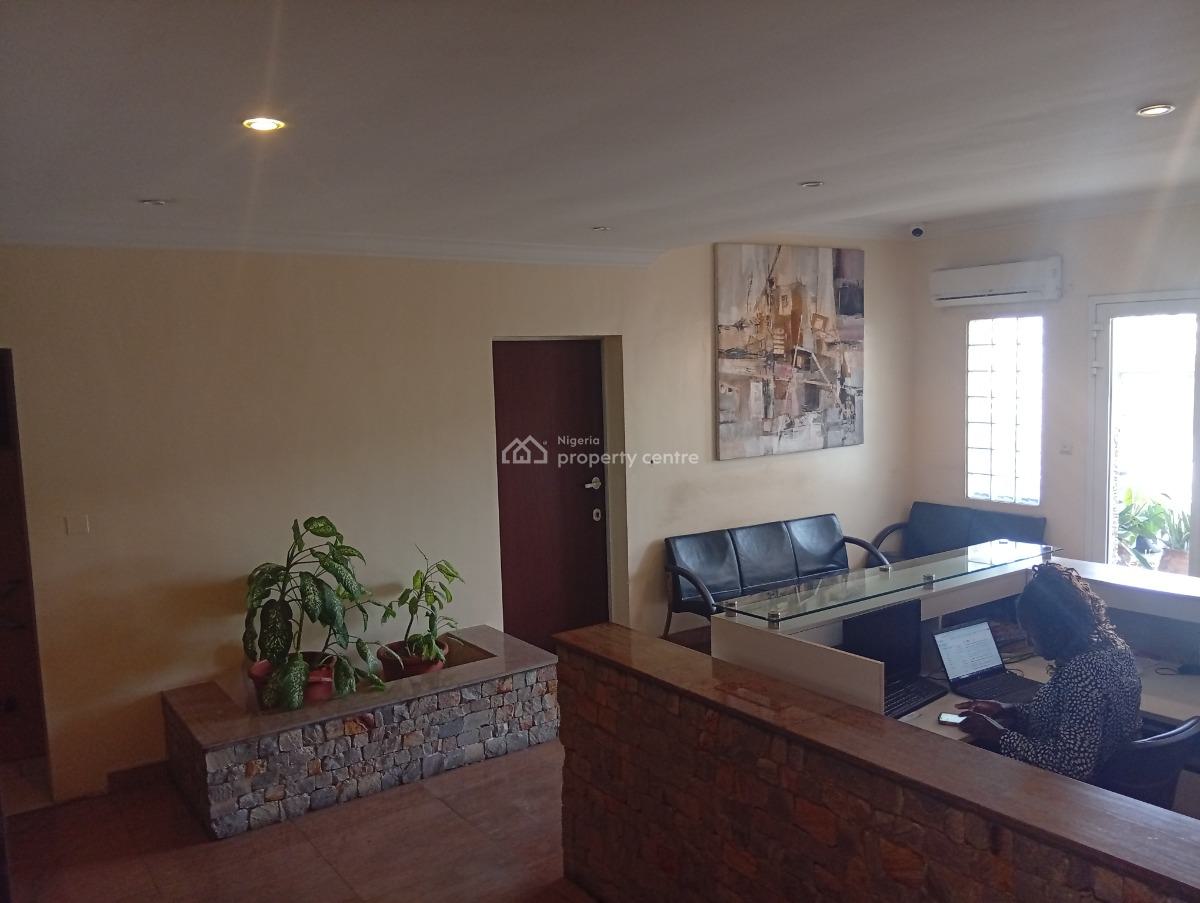 Serviced 2 Bedroom Office Flat with Elevator, Lekki Phase 1, Lekki, Lagos, Office Space for Rent