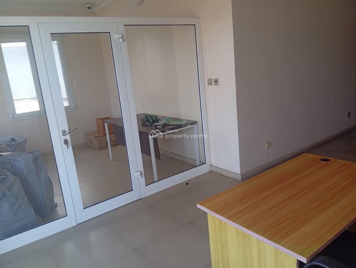 Serviced 2 Bedroom Office Flat with Elevator, Lekki Phase 1, Lekki, Lagos, Office Space for Rent