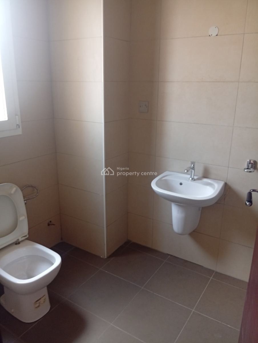 Serviced 2 Bedroom Office Flat with Elevator, Lekki Phase 1, Lekki, Lagos, Office Space for Rent
