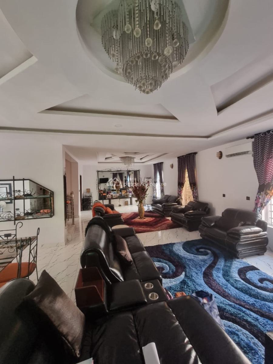 Spacious 3 Bedroom Duplex + 2 Bq, Chevron Drive, Lekki Expressway, Lekki, Lagos, House for Sale