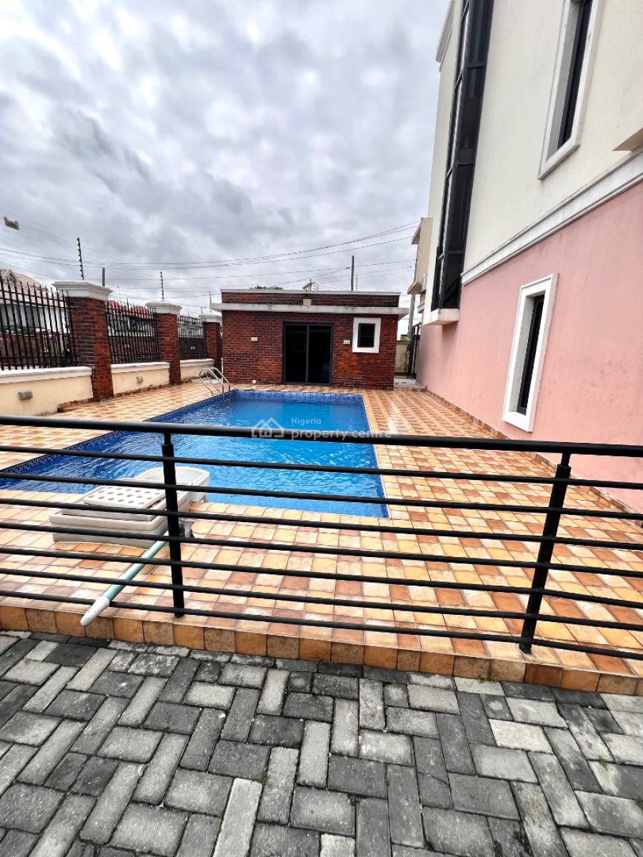 Pristine 4-bedroom Terrace with a Bq in an Estate, Lekki Phase 1, Lekki, Lagos, Terraced Duplex for Sale