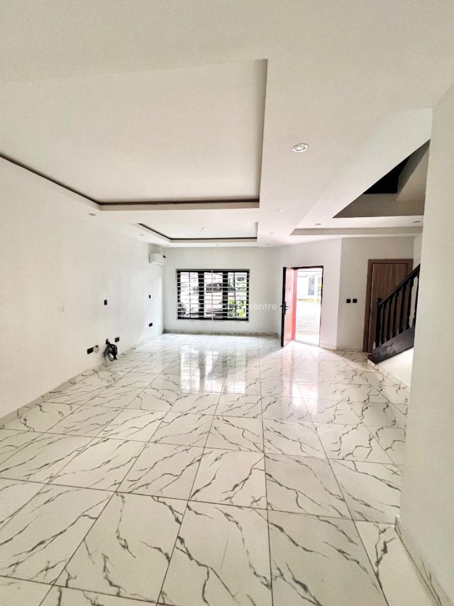 Pristine 4-bedroom Terrace with a Bq in an Estate, Lekki Phase 1, Lekki, Lagos, Terraced Duplex for Sale