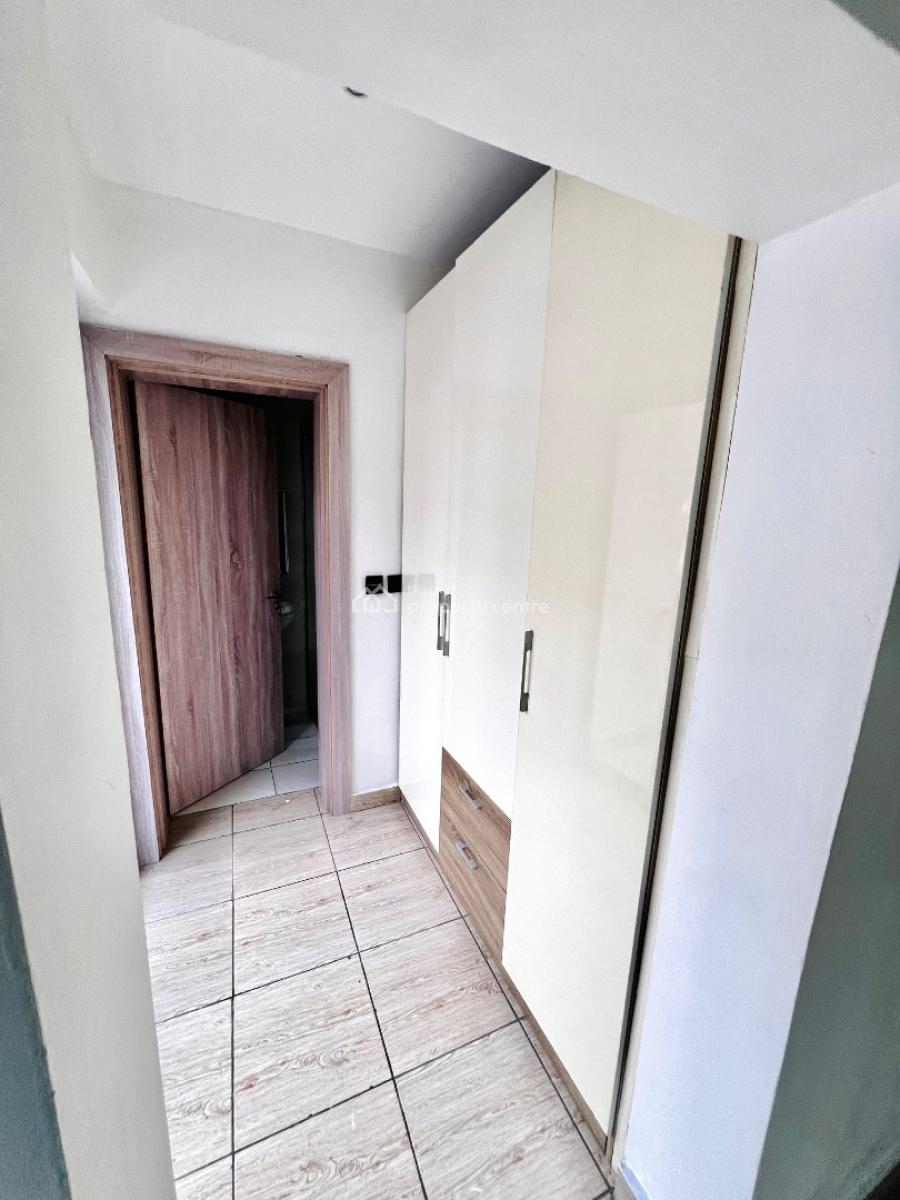 Pristine 4-bedroom Terrace with a Bq in an Estate, Lekki Phase 1, Lekki, Lagos, Terraced Duplex for Sale