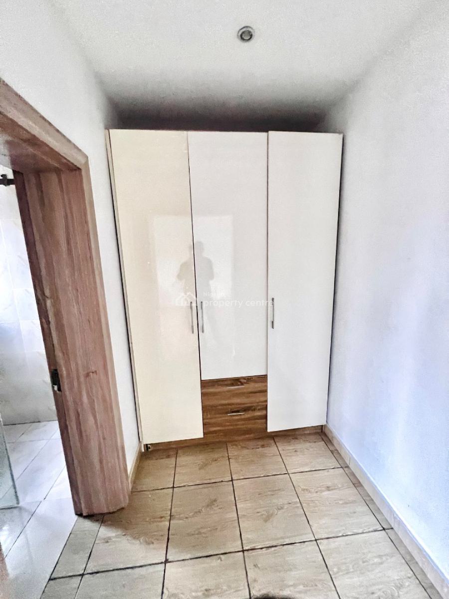 Pristine 4-bedroom Terrace with a Bq in an Estate, Lekki Phase 1, Lekki, Lagos, Terraced Duplex for Sale