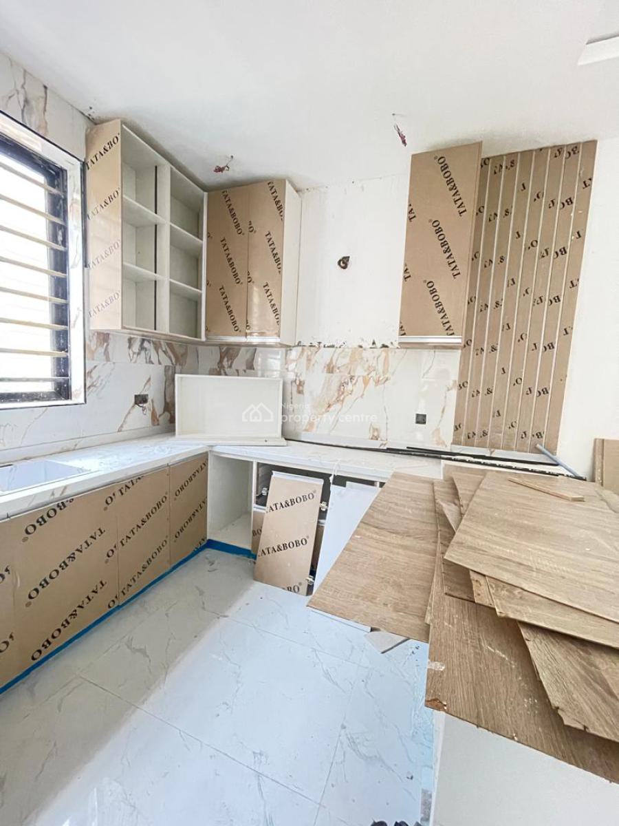 2 Bedroom Apartment Available, Lekki Phase 1, Lekki, Lagos, Flat / Apartment for Sale