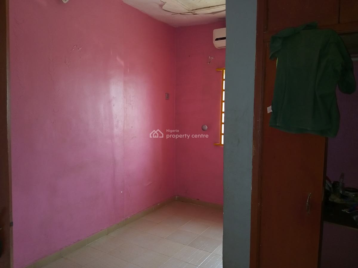 a Nice Room in a Shared Apartment, Abraham Adasanya Estate, Ajiwe, Ajah, Lagos, Self Contain (single Rooms) for Rent