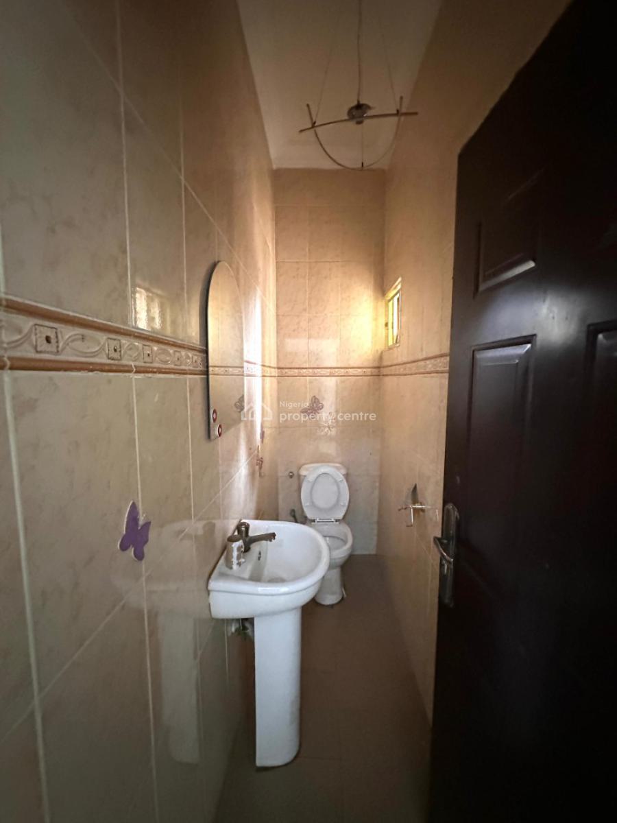Fairly Used 3 Bedroom Apartment (ground Floor), Wuye, Abuja, Flat / Apartment for Rent
