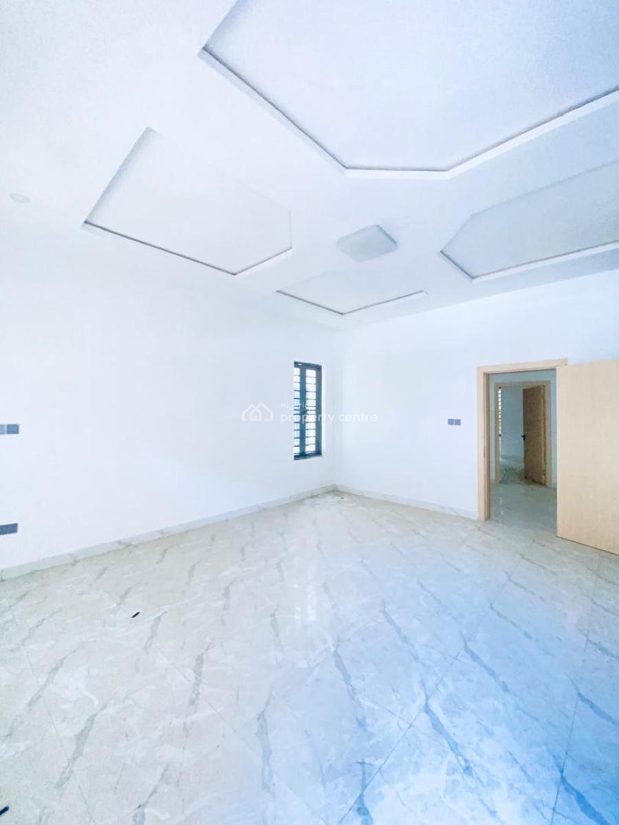 4-bedroom in a Gated Estate with Tight Security, Vgc, Lekki, Lagos, Semi-detached Duplex for Sale