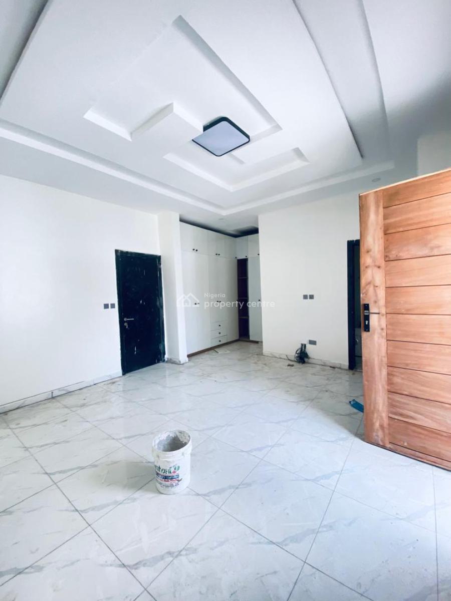 4-bedroom in a Gated Estate with Tight Security, Vgc, Lekki, Lagos, Semi-detached Duplex for Sale