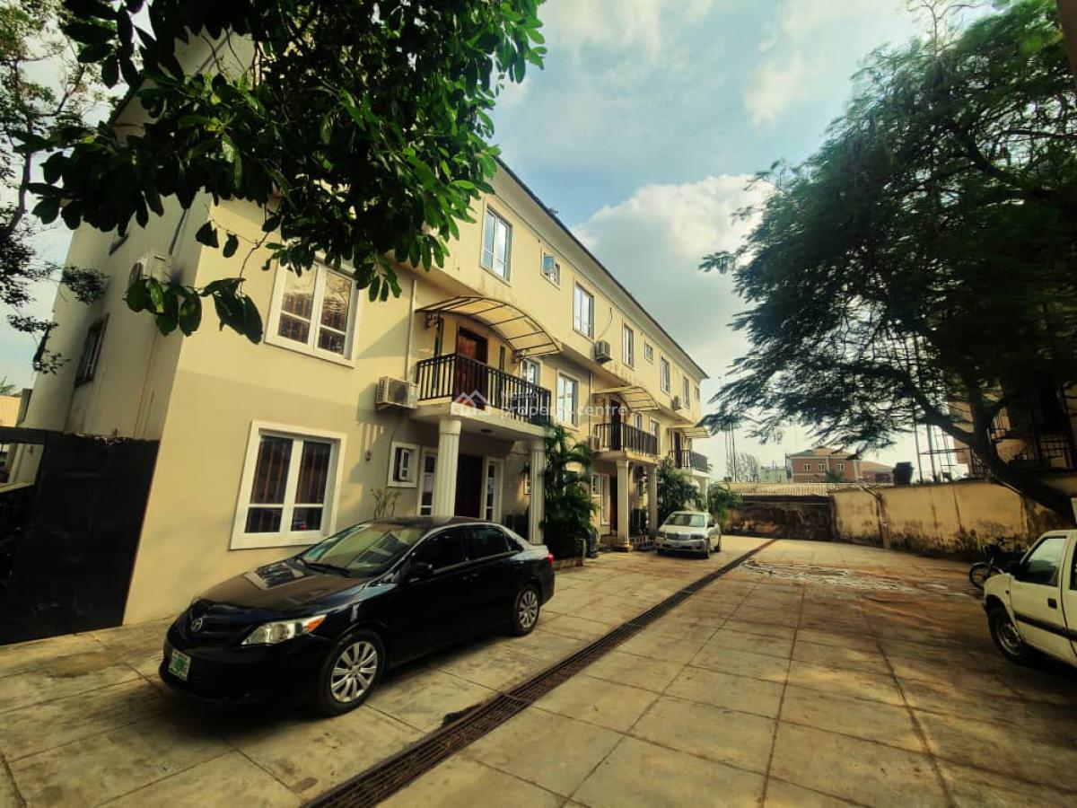 4 Bedroom Duplex ., Ikeja Gra, Ikeja, Lagos, Flat / Apartment Short Let